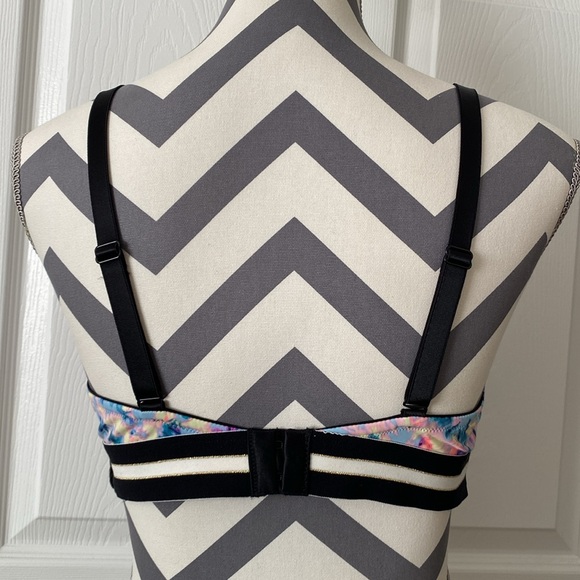 VS PINK WEW tshirt bra - Picture 2 of 6